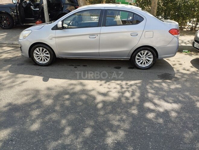 Mitsubishi Attrage 2014, 120,000 km - 1.2 л - Bakı