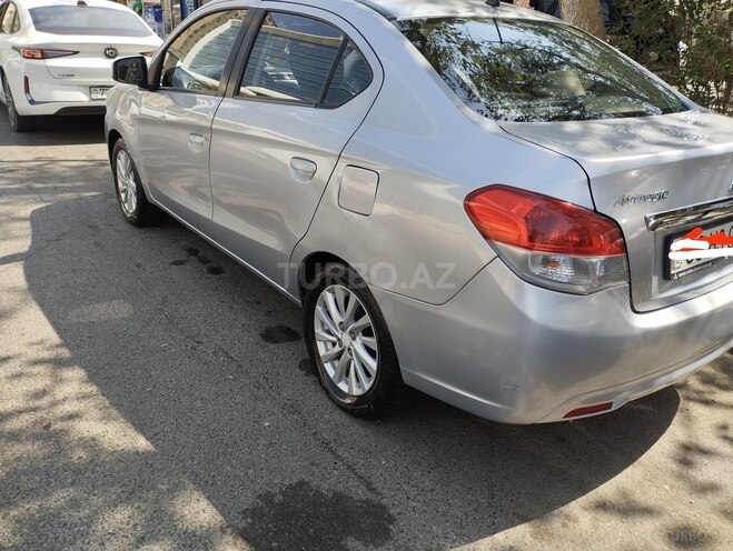 Mitsubishi Attrage 2014, 120,000 km - 1.2 л - Bakı