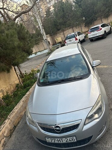 Opel Astra 2011, 235,000 km - 1.3 l - Bakı