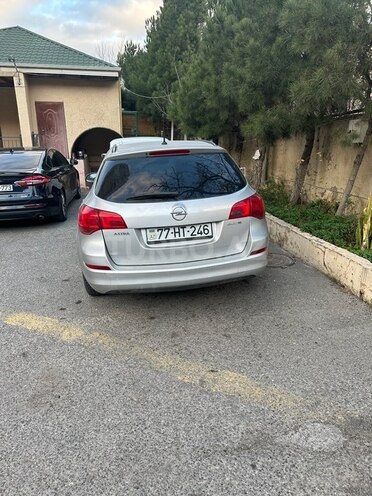 Opel Astra 2011, 235,000 km - 1.3 l - Bakı