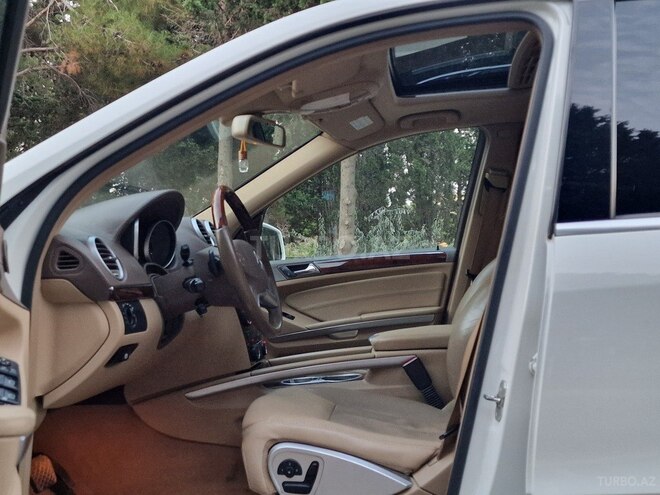 Mercedes CL 550 2008, 245,362 km - 5.5 л - Sumqayıt
