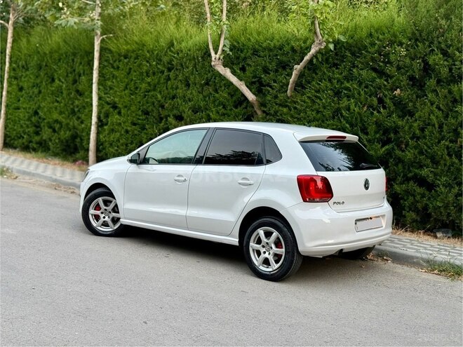 Volkswagen Polo 2010, 181,560 km - 1.4 l - Bakı
