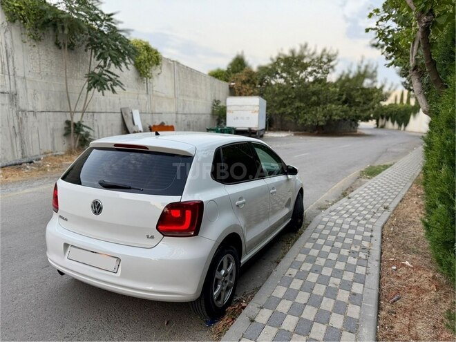 Volkswagen Polo 2010, 181,560 km - 1.4 l - Bakı
