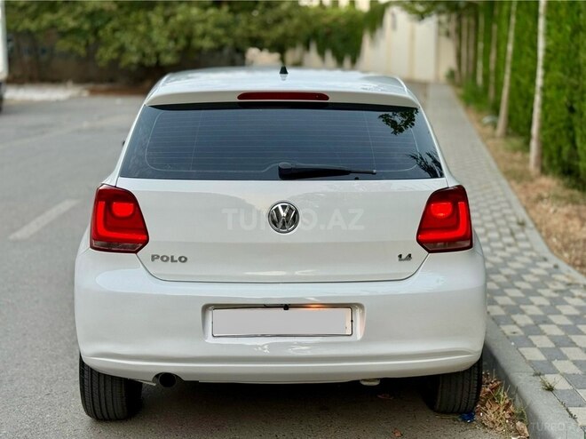 Volkswagen Polo 2010, 181,560 km - 1.4 l - Bakı