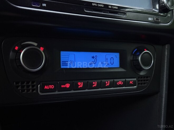 Volkswagen Polo 2010, 181,560 km - 1.4 l - Bakı