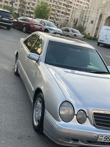 Mercedes E 320 1999, 421,000 km - 3.2 l - Bakı
