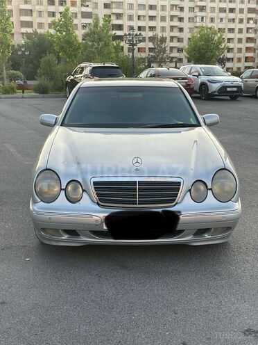 Mercedes E 320 1999, 421,000 km - 3.2 l - Bakı