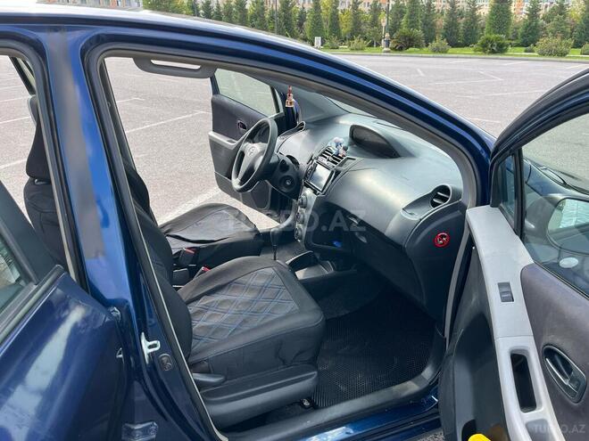 Toyota Yaris 2008, 270,000 km - 1.3 л - Sumqayıt