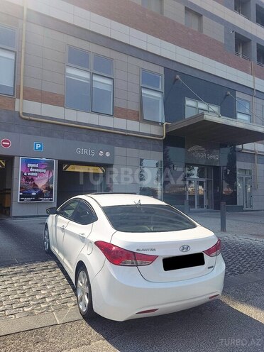 Hyundai Elantra 2014, 178,000 km - 1.8 l - Bakı