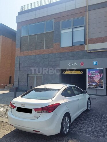 Hyundai Elantra 2014, 178,000 km - 1.8 l - Bakı