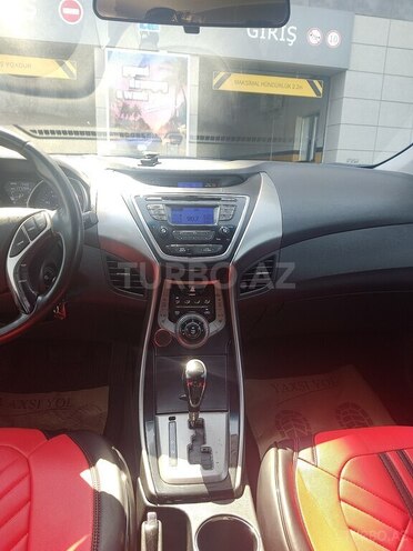 Hyundai Elantra 2014, 178,000 km - 1.8 l - Bakı