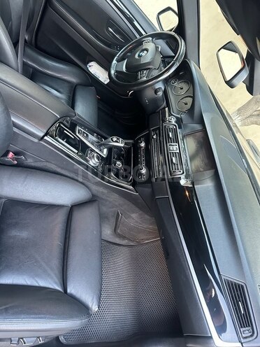 BMW 528 2012, 240,000 km - 2.0 l - Naxçıvan