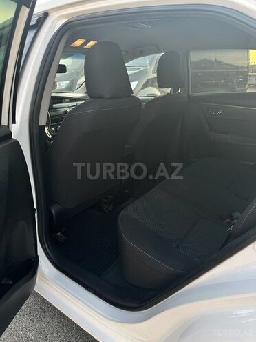 Toyota Corolla 2013, 258,500 km - 1.6 l - Bakı