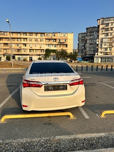 Toyota Corolla 2013, 258,500 km - 1.6 l - Bakı