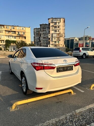 Toyota Corolla 2013, 258,500 km - 1.6 l - Bakı