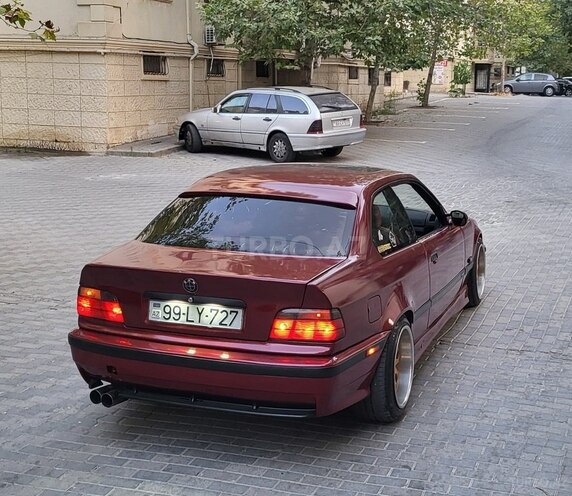 BMW 320 1996, 297,000 km - 2.0 л - Xırdalan