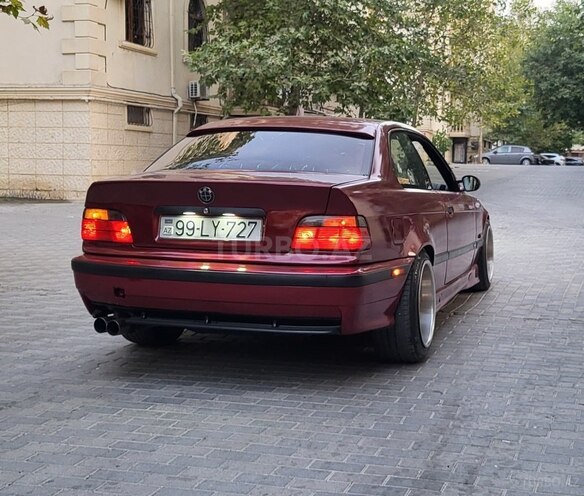 BMW 320 1996, 297,000 km - 2.0 л - Xırdalan