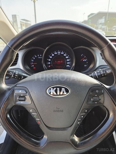 Kia  2014, 216,000 km - 1.6 l - Bakı