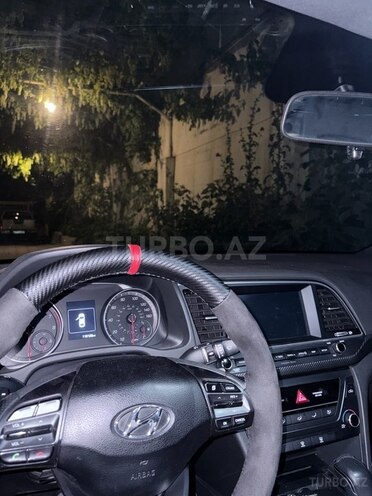 Hyundai Elantra 2017, 190,000 km - 1.6 l - Bakı