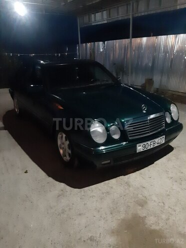 Mercedes E 230 1996, 452,358 km - 2.3 l - Göygöl