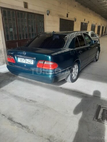 Mercedes E 230 1996, 452,358 km - 2.3 l - Göygöl