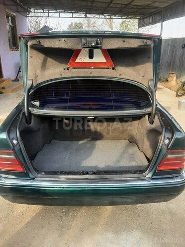 Mercedes E 230 1996, 452,358 km - 2.3 l - Göygöl