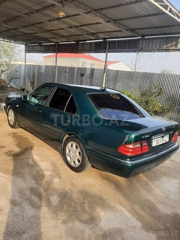 Mercedes E 230 1996, 452,358 km - 2.3 l - Göygöl