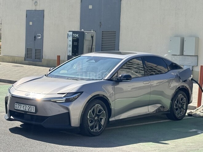 Toyota bZ3 2024, 39,000 km - 0.0 л - Bakı