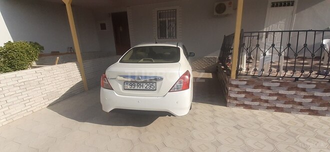 Nissan Sunny 2014, 279,000 km - 1.5 л - Bakı