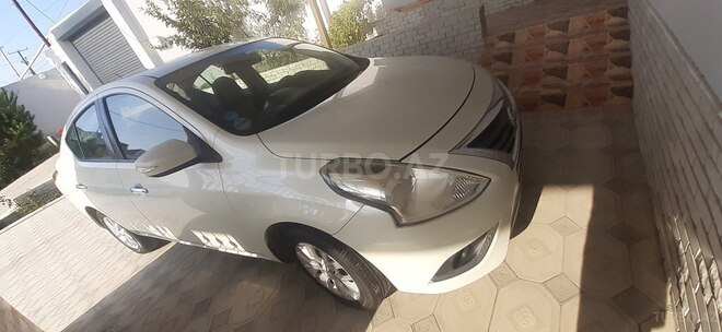 Nissan Sunny 2014, 279,000 km - 1.5 л - Bakı