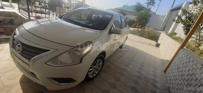 Nissan Sunny 2014, 279,000 km - 1.5 л - Bakı
