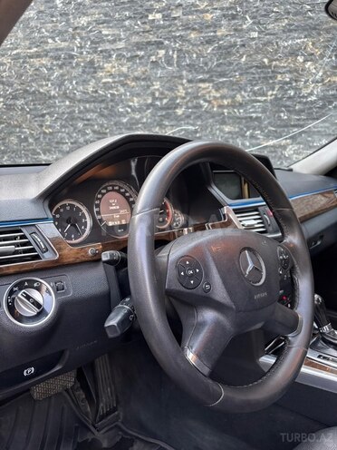 Mercedes E 220 d 2010, 340,850 km - 2.2 l - Bakı