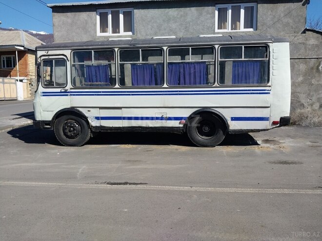 PAZ 32054 2002, 934,925 km - 4.7 l - Qax