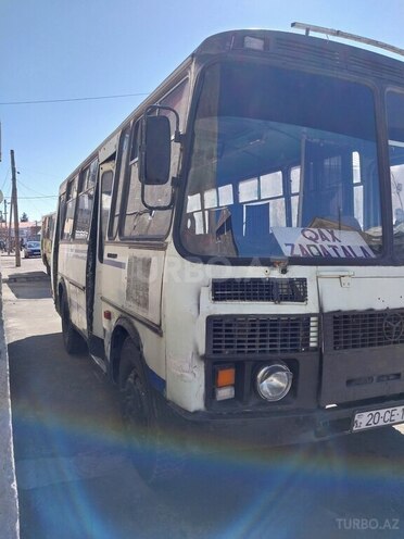 PAZ 32054 2002, 934,925 km - 4.7 l - Qax