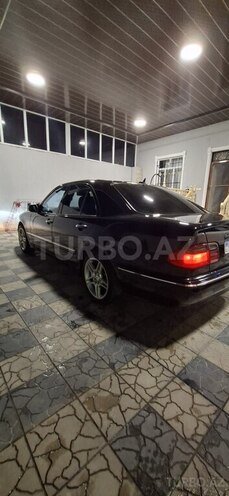 Mercedes E 240 2000, 200,000 km - 2.4 l - Gəncə