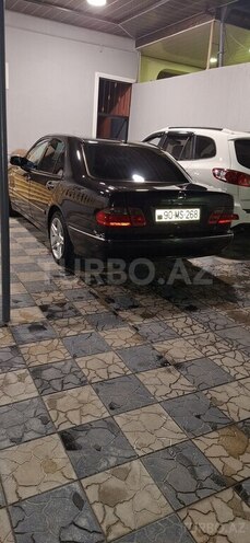 Mercedes E 240 2000, 200,000 km - 2.4 l - Gəncə