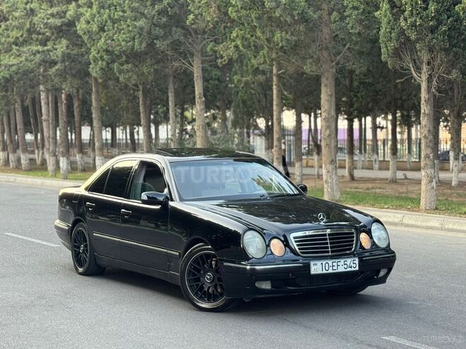 Mercedes E 220 2000, 380,000 km - 2.2 l - Sumqayıt