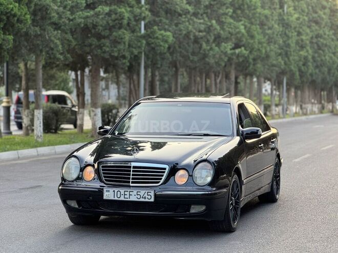 Mercedes E 220 2000, 380,000 km - 2.2 l - Sumqayıt