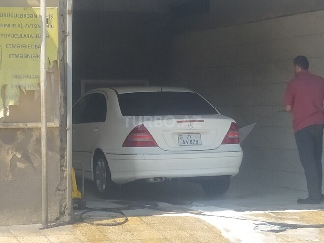 Mercedes  2004, 441,000 km - 2.6 л - Bakı