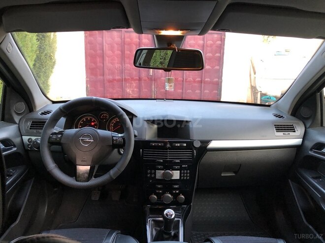 Opel Astra 2009, 206,000 km - 1.4 l - Bakı
