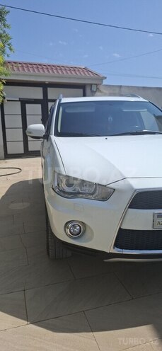 Mitsubishi Outlander 2010, 300,651 km - 3.0 l - Bakı