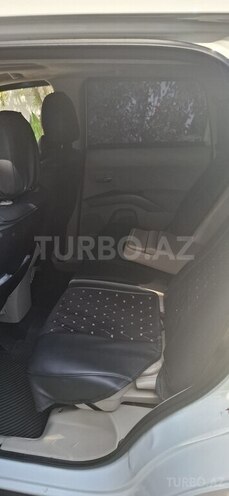 Mitsubishi Outlander 2010, 300,651 km - 3.0 l - Bakı