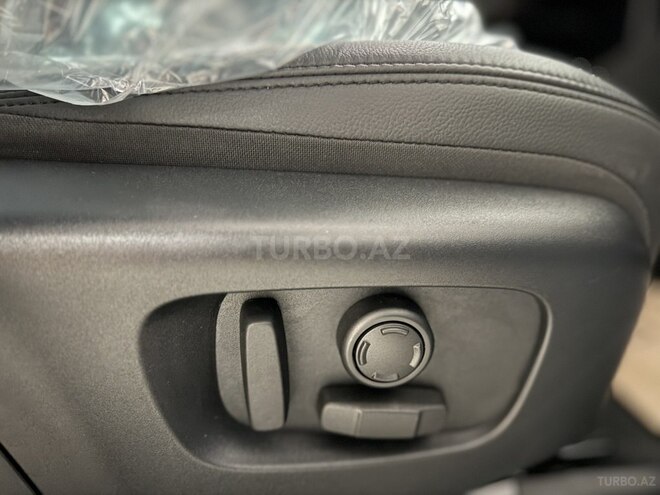 Land Rover RR Evoque 2023, 25,000 km - 1.5 l - Bakı