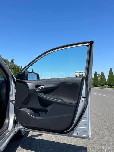Toyota Corolla 2008, 288,000 km - 1.4 l - Gəncə