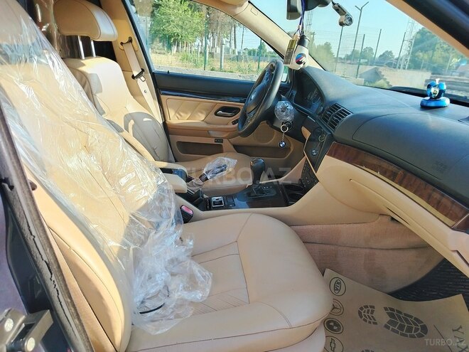 BMW 530 2002, 255,000 km - 3.0 l - Bərdə