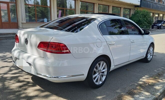 Volkswagen Passat 2012, 195,200 km - 1.8 l - Gəncə