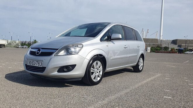 Opel Zafira 2010, 240,000 km - 1.9 l - Bakı