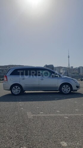 Opel Zafira 2010, 240,000 km - 1.9 l - Bakı
