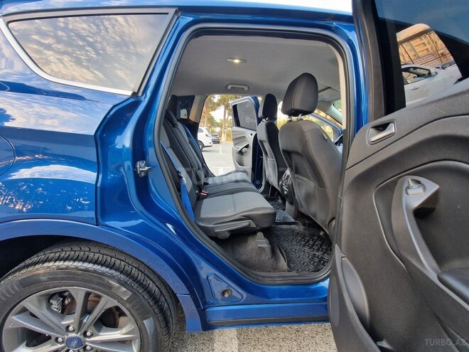 Ford Escape 2013, 213,457 km - 1.6 l - Sumqayıt