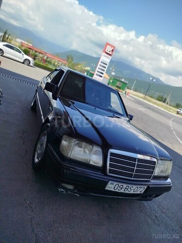 Mercedes E 220 1994, 350,000 km - 2.2 l - Bakı